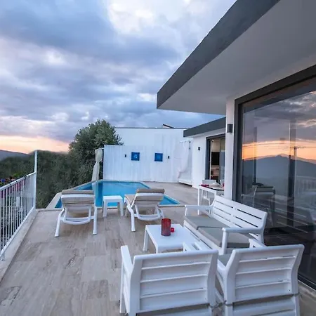 Halal Honeymoon Villa *