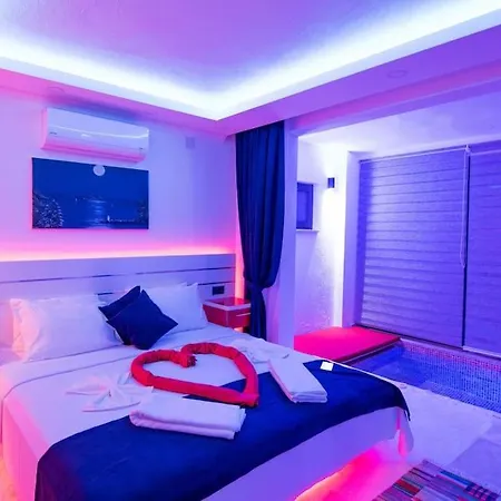 Halal Honeymoon Villa Kaş